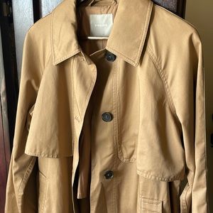 Everlane Women's Long Mac Coat in Toasted Coconut.  Size M